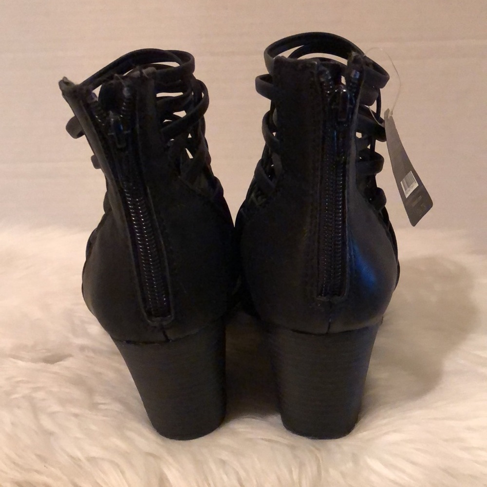 Big Buddha Strappy Ankle Boots/NWT - Picture 3 of 6